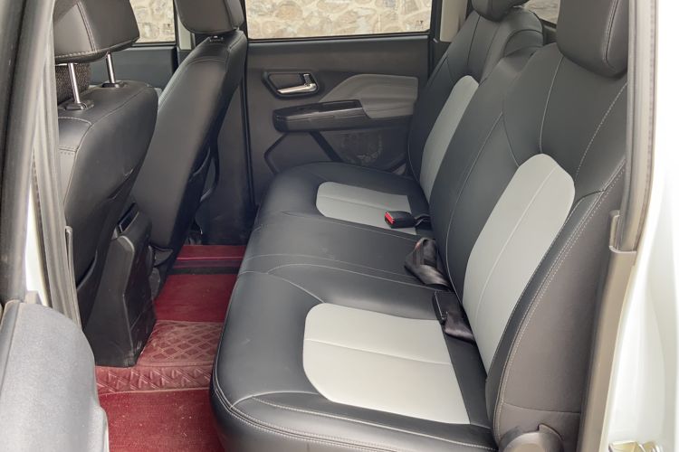 Used Great Wall Wingle 5 2023 2.4L Gasoline Two-Wheel-Drive Entry-Level Big Double
