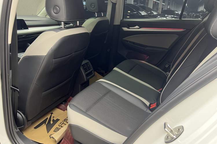 Used Volkswagen Golf 2023 Facelift 280TSI DSG Pro