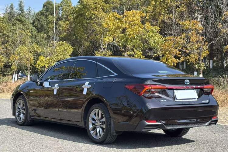 Used Toyota Avalon 2019 Dual-Engine 2.5L Luxury Edition China V Standard
