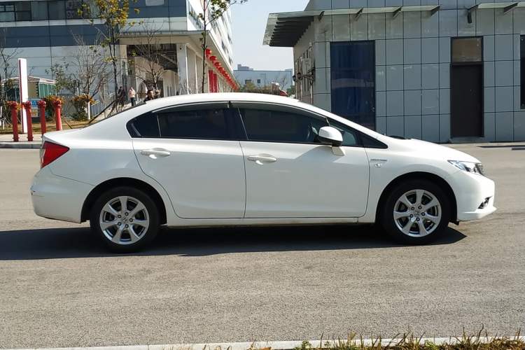 Used Honda Civic 2013 10th Anniversary 1.8L Automatic Comfort Version
