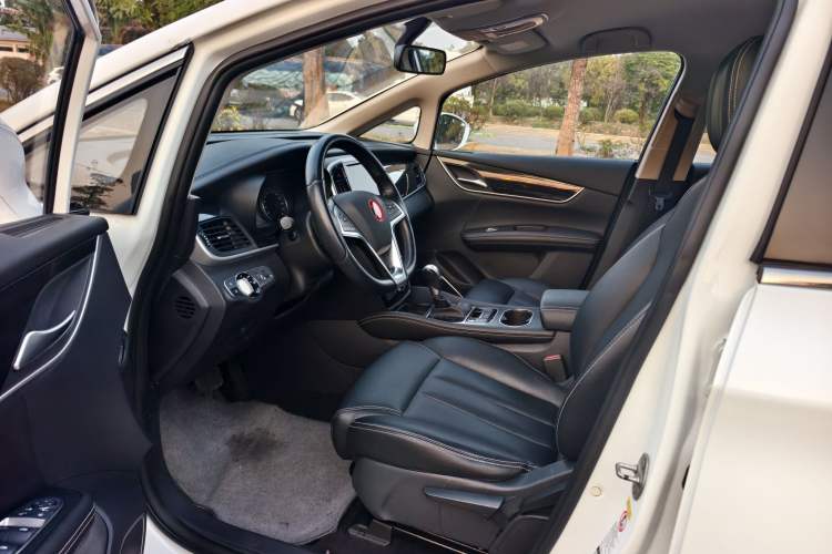 Used BYD Song MAX 2018 1.5T Automatic Smart Connect Luxury 6-Seater
