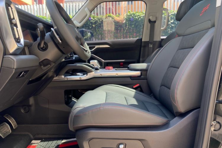 Used Jetour Traveler 2023 2.0T All-Wheel-Drive CrossPRO
