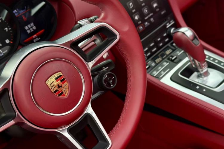 Used Porsche 718 2022 Boxster 2.0T
