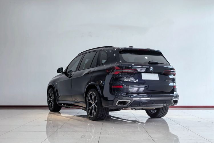 Used BMW X5 2023 xDrive 30Li Luxury M Sport Night Edition Package
