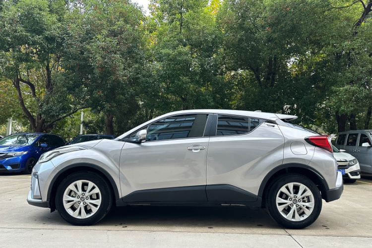 Used Toyota IZOA 2021 2.0L Enjoy Edition