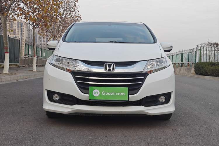 Used Honda Odyssey 2015 Revised 2.4L Luxury Edition