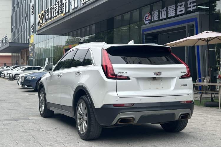 Used Cadillac XT4 2020 28T Two-Wheel-Drive Leading Version
