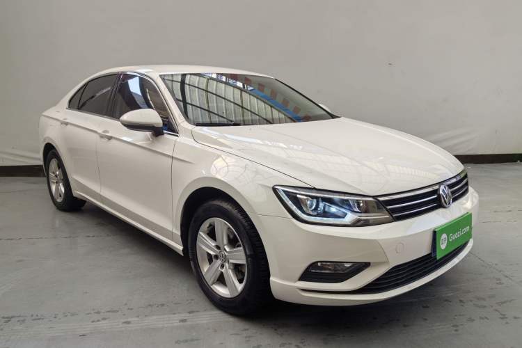 Used Volkswagen Lamando 2019 230TSI DSG Fashion Edition China VI
