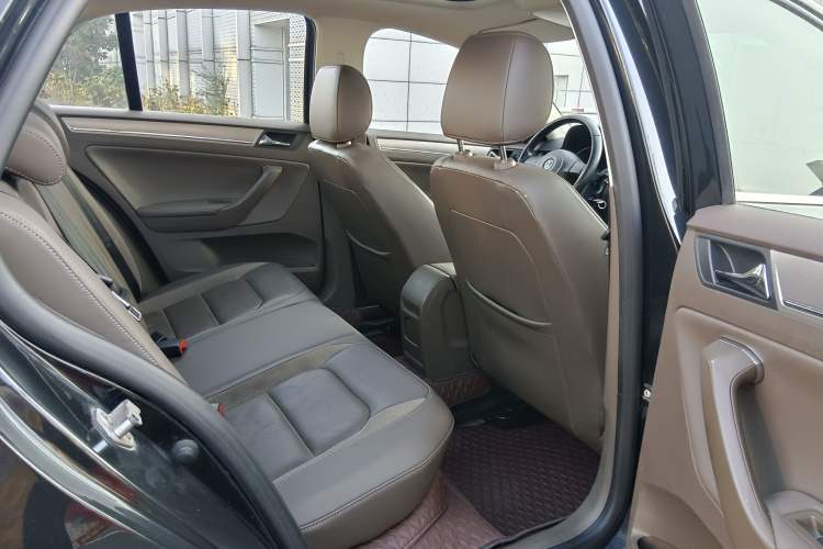 Used Volkswagen Bora 2014 1.6L Automatic Comfort Model
