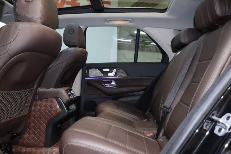 Used Mercedes-Benz GLE 2022 GLE 350 4MATIC Stylish Model
