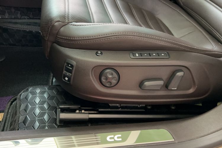 Used Volkswagen FAW-Volkswagen CC 2018 1.8TSI Luxury Model
