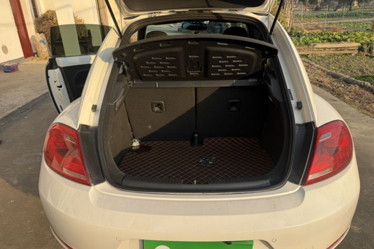 Used Volkswagen Beetle 2013 1.4 TSI Comfort Model
