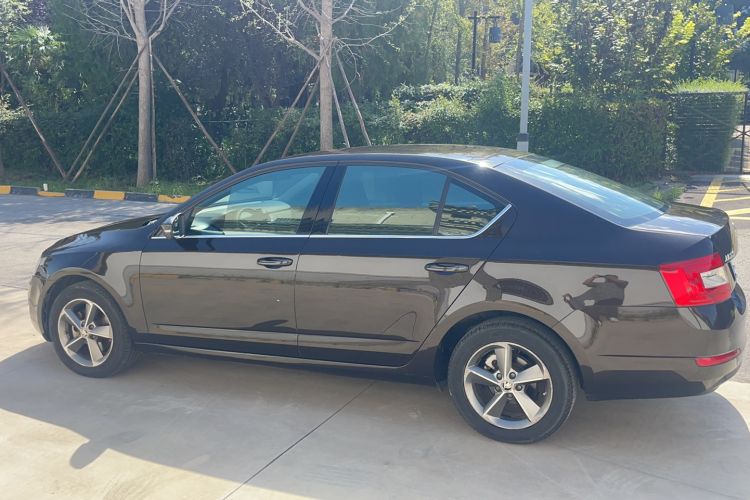 Used Skoda Octavia 2016 1.6L Automatic Chuanxing Edition
