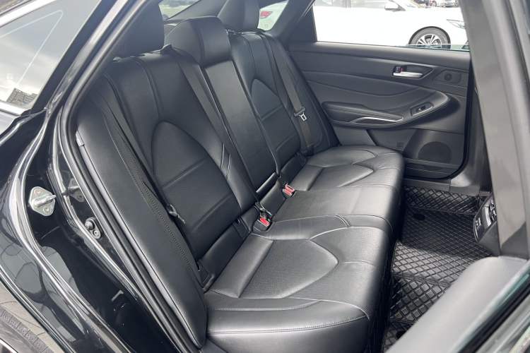 Used Toyota Avalon 2022 2.5L Luxury Edition