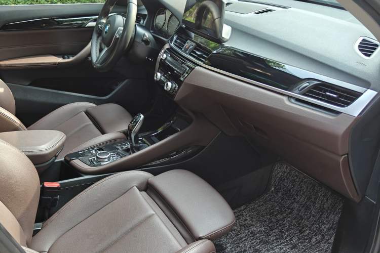 Used BMW X1 2021 sDrive25Li Leading Model
