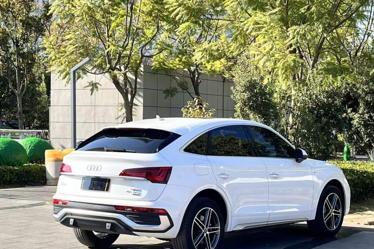 Used Audi Q5L Sportback 2021 40 TFSI Fashion Model
