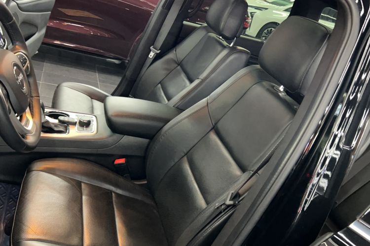 Used  Grand Cherokee 2020 3.0L Elite Navigation Edition
