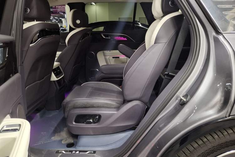 Used Hongqi E-HS9 2021 510 km Range Flagway Edition Six Seats