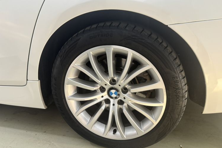 Used BMW 5 Series 2014 525Li Luxury Design Package
