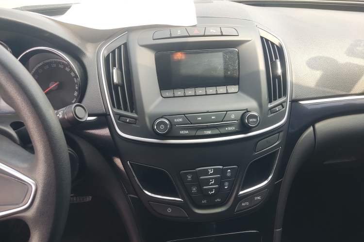 Used Buick Regal 2015 1.6T Leading Technology Model
