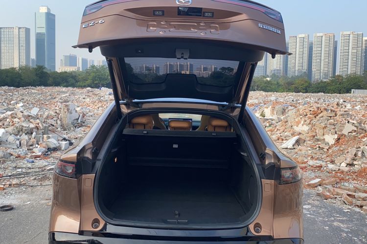 Used Mazda EZ-6 2024 Range-Extended 200 Luxury Edition
