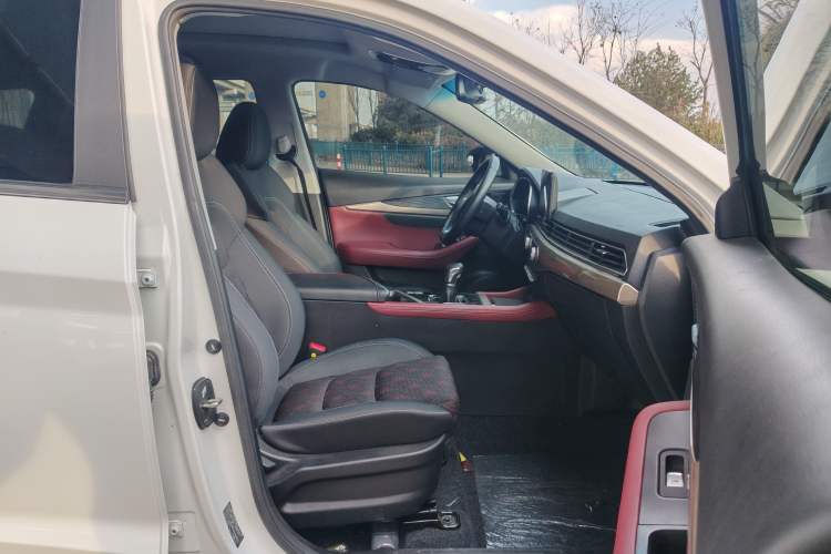 Used JETOUR X70 2023 1.5T Manual Overdrive Version 5 Seats