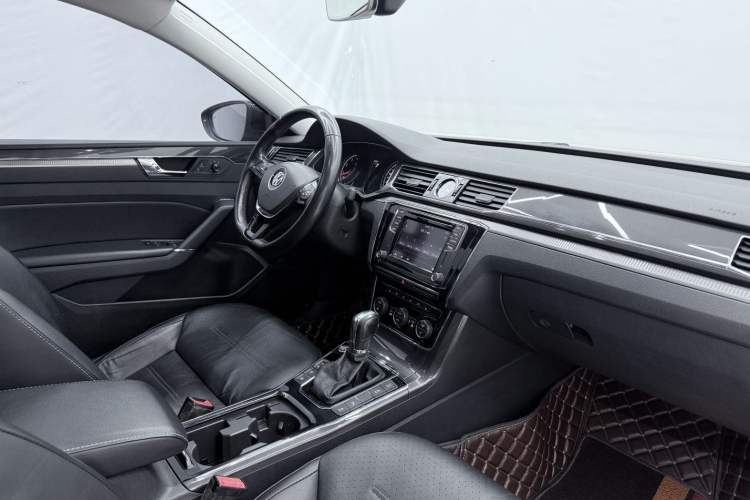 Used Volkswagen Passat 2017 330TSI DSG Prestige Edition
