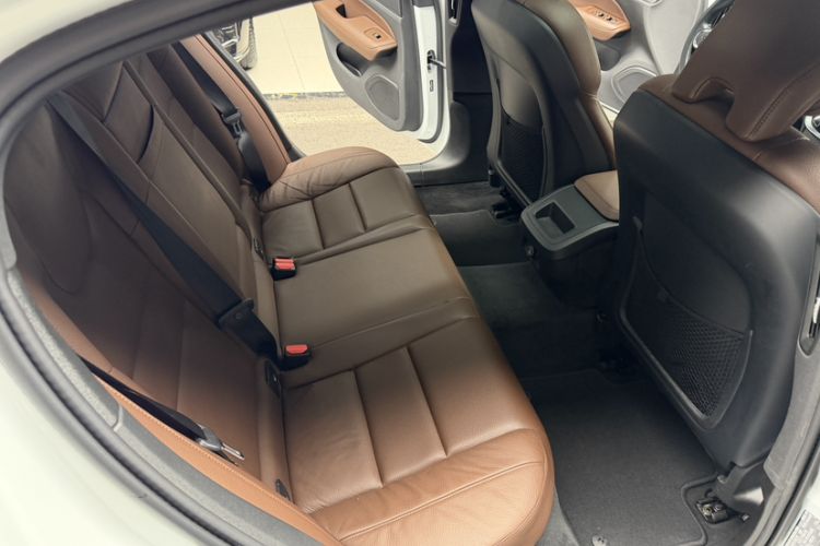 Used Volvo S60 2020 T4 Zhiyi Luxury Edition
