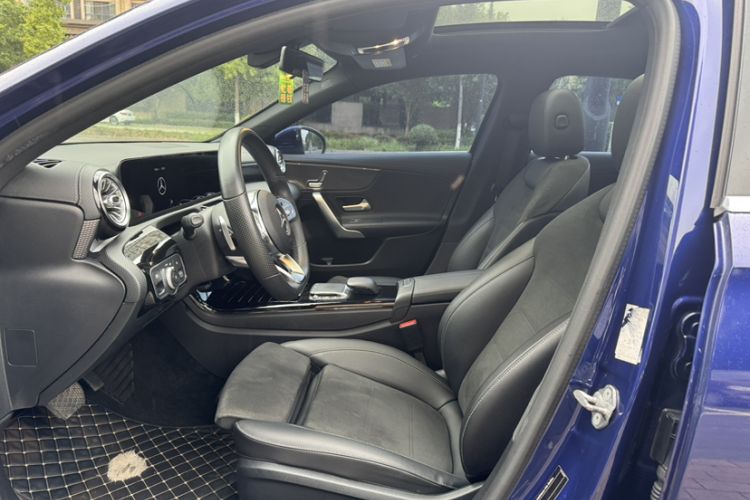 Used Mercedes-Benz A-Class 2020 Restyled A 200 L Sport Sedan Fashion Version
