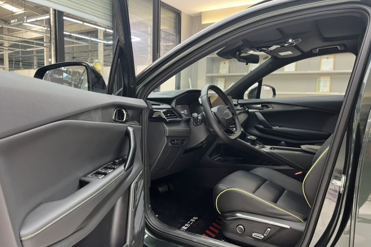 Used Lynk & Co 06 2023 Remix 1.5T Hero
