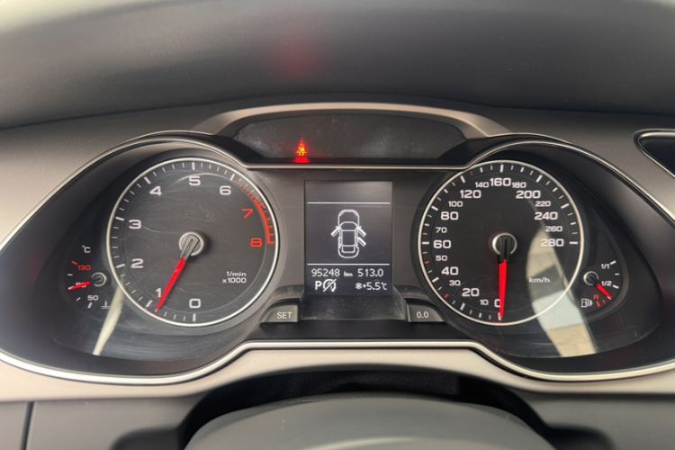 Used Audi A4L 2013 35 TFSI Automatic Standard Model
