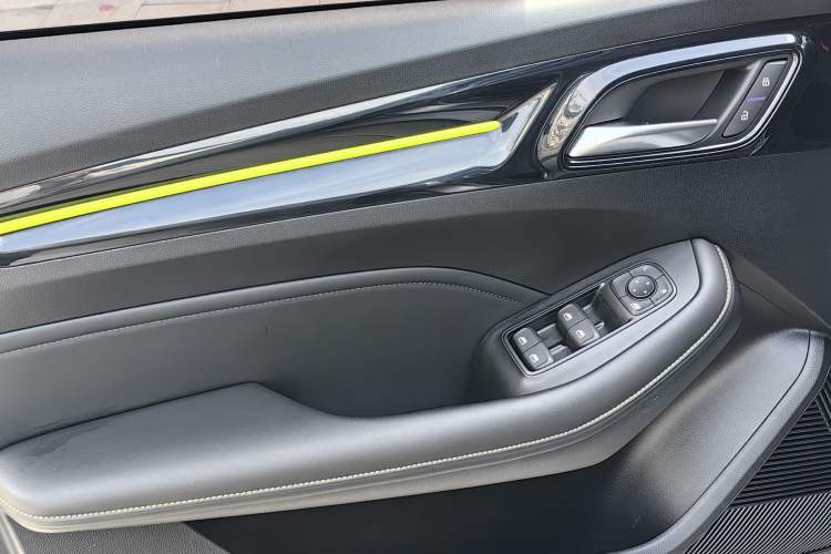 Used Roewe i5 2021 Revised Version 1.5L CVT Diamond Edition
