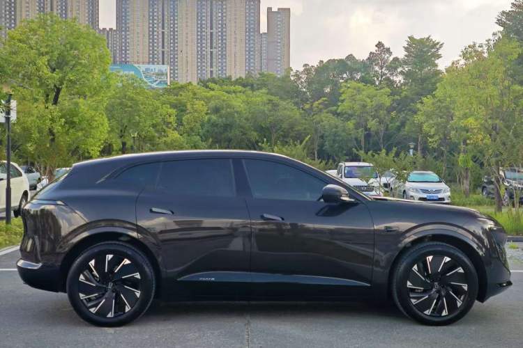 Used  07 2024 Pro+ All-Electric Version
