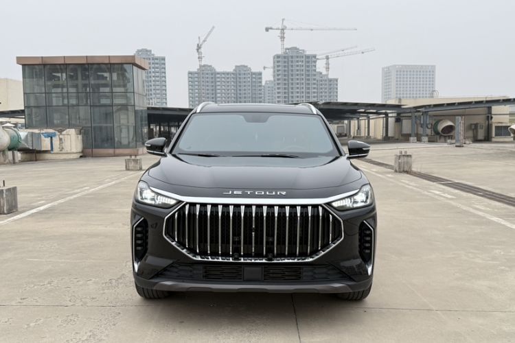 Used JETOUR X70 PLUS 2023 1.6T DCT Stronger 5-Seater
