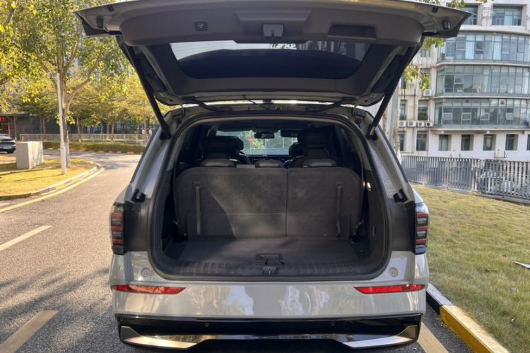 Used Ford Edge 2023 Ford Explorer L 2.0T EcoBoost Four-Wheel Drive 7-Seater Supreme Model
