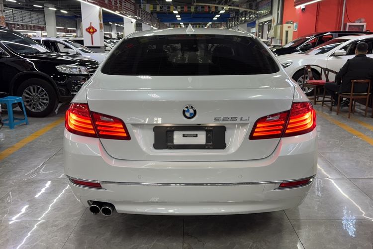 Used BMW 5 Series 2014 525Li Luxury Design Package
