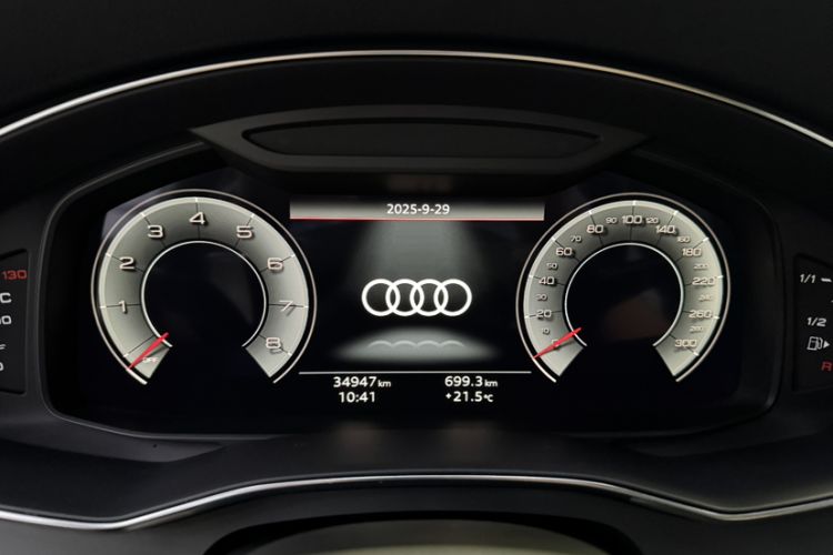 Used Audi A7L 2022 45 TFSI quattro S-line Visionary Crystal Package
