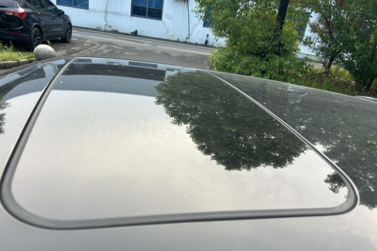 Used Infiniti ESQ 2014 1.6L Spontaneous Edition
