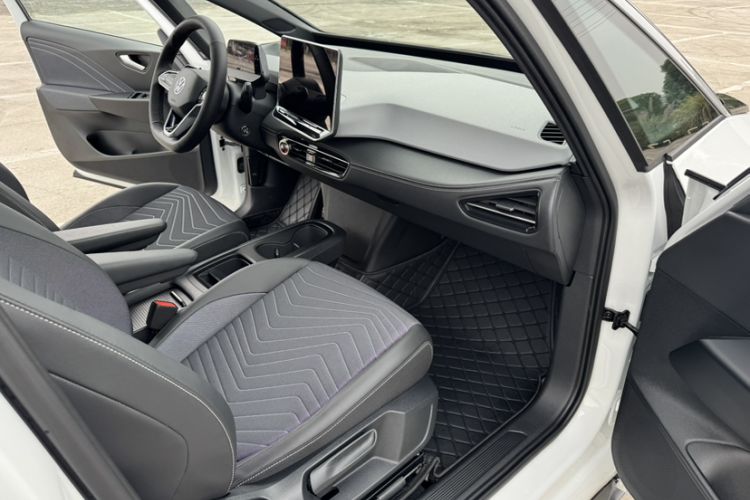 Used Volkswagen ID.3 2025 Smart Version Pure & Intelligent Enjoyment Edition
