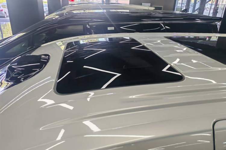 Used VOYAH Dream 2025 PHEV Four-Wheel-Drive Flagship Version – Qiankun Edition
