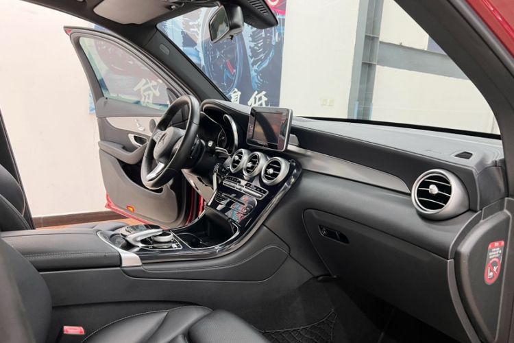 Used Mercedes-Benz GLC 2017 GLC 200 4MATIC
