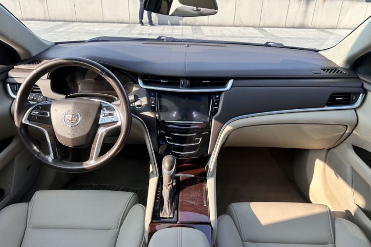 Used Cadillac XTS 2014 28T Comfort Version
