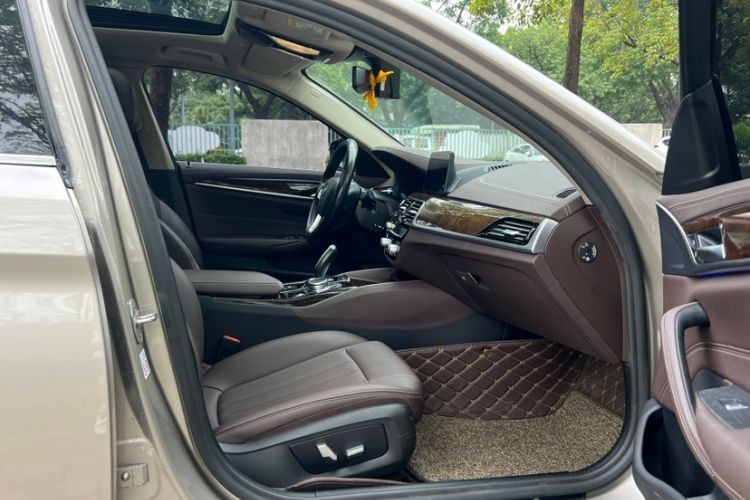 Used BMW 5 Series 2020 525Li Luxury Package
