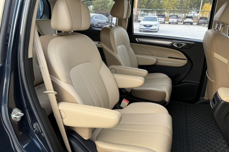 Used GAC Trumpchi M6 2021 PRO 270T Automatic Luxury Edition
