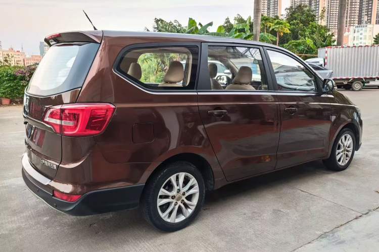 Used Baojun 730 2016 Revised 1.5L Manual Standard Version 7 Seats China V Emission Standard