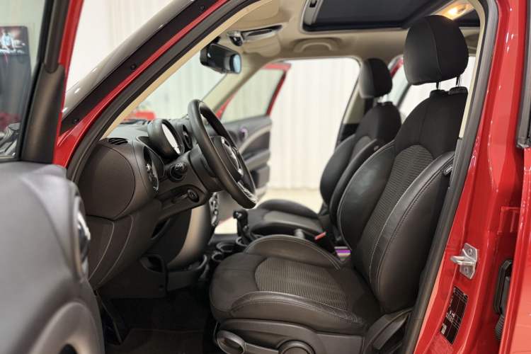 Used  Countryman 2014 1.6L COOPER Fun
