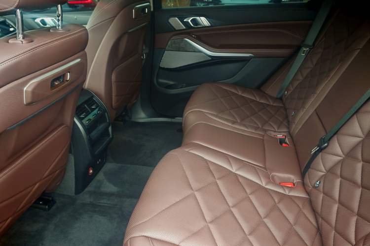 Used BMW X5 2023 xDrive 30Li Luxury M Sport Night Edition Package
