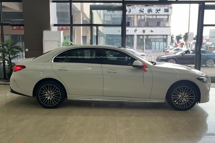 Used Mercedes-Benz C-Class 2023 Second Facelift C 260 L Sport Edition
