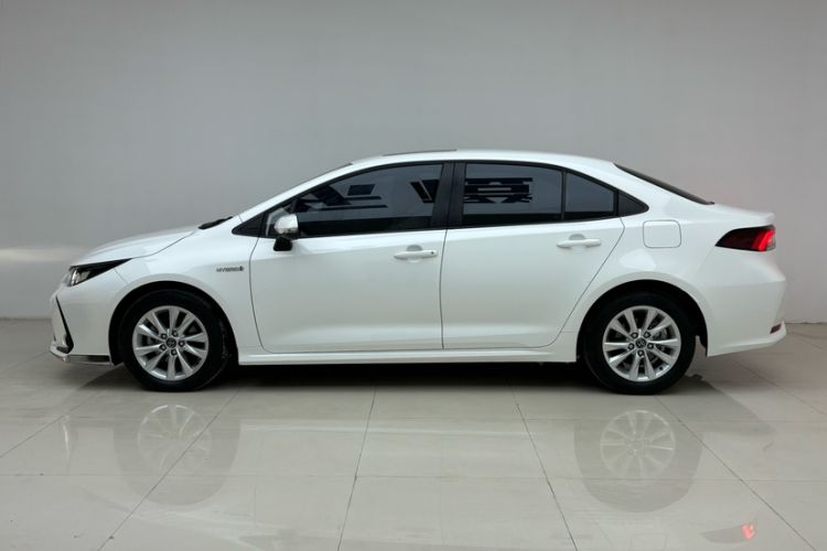 Used Toyota Corolla 2024 1.8L Smart Electric Hybrid Dual-Engine Elite Edition