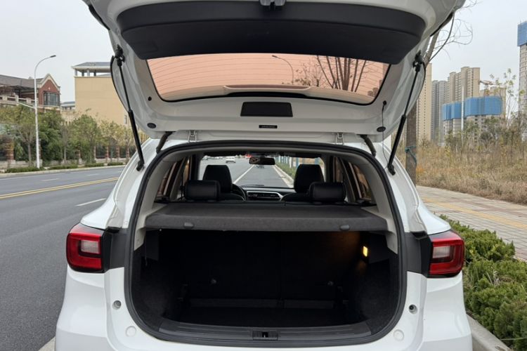 Used MG ZS 2017 1.5L Automatic Luxury Edition
